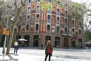 BARCELONA LA GRAN EXPONENTE DE LA AQUITECTURA DEL CHAFLÁN (CASAS CERDÁ)