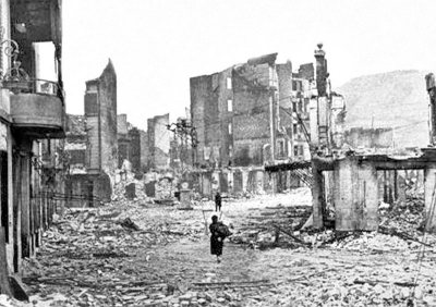 EL BOMBARDEO DE GUERNICA