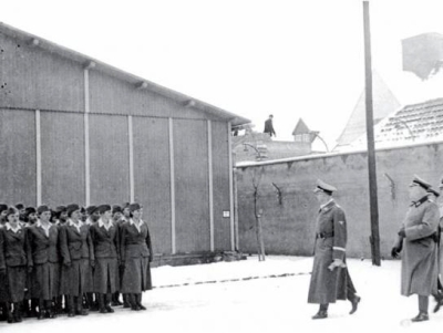 LA TOMA DEL PODER DE HITLER: LAS JUVENTUDES HITLERIANAS Y LAS TRABAJADORAS EN LOS CAMPOS DE EXTERMINIO 7ª parte
