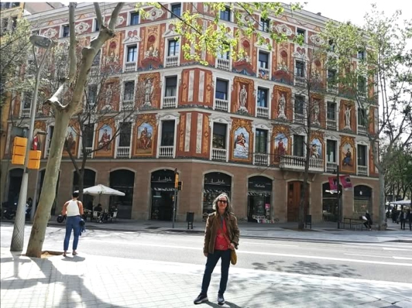 BARCELONA LA GRAN EXPONENTE DE LA AQUITECTURA DEL CHAFLÁN (CASAS CERDÁ)
