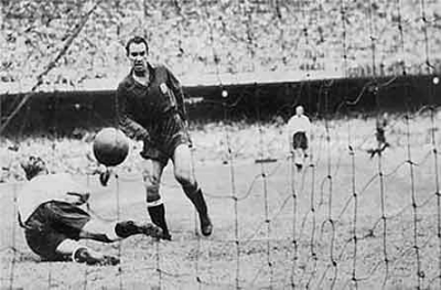 EL MITICO GOL DE ZARRA,1950, PASA A LA HISTORIA.