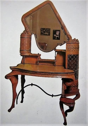 EL TOCADOR-CALZADOR DE LA SEÑORA GÜELL